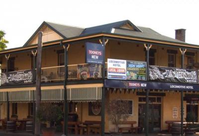 Locomotive Hotel Locomotive Hotel