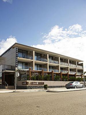 Narrabeen Sands Hotel Narrabeen Sands Hotel