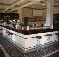 Four In Hand Hotel