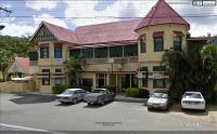 Lakes Creek Hotel - image 1