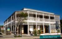 Rainbow Beach Hotel-motel - image 1