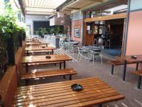  Crown Hotel Revesby