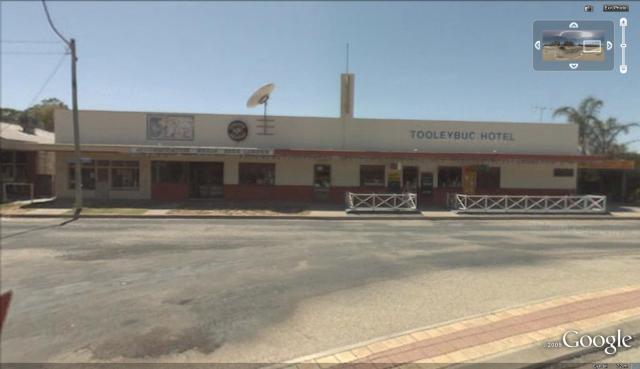 Country Club Hotel, TOOLEYBUC, NSW Pub info Publocation