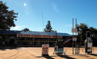 Balfes Creek Hotel Motel - image 1