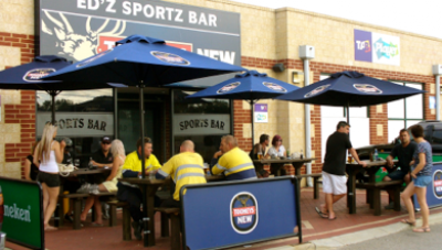 EDZ Sportz Bar and Bistro - image 2