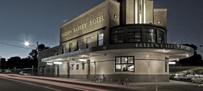 Golden Barley Hotel - image 1