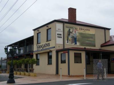 Hogan's cafe, bar and restaurant