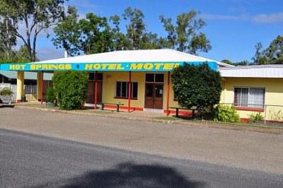 Hot Springs Hotel - image 1