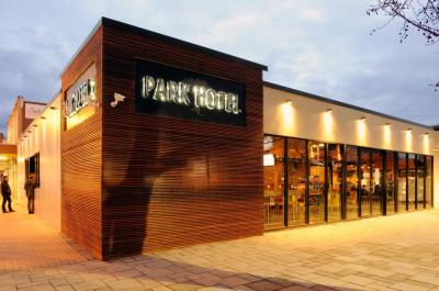 Park Hotel - image 1