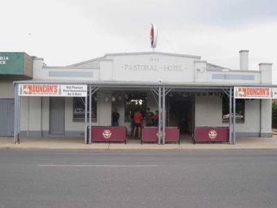 Pastoral Hotel Motel