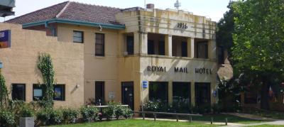 Royal Mail Hotel Whittlesea - image 1
