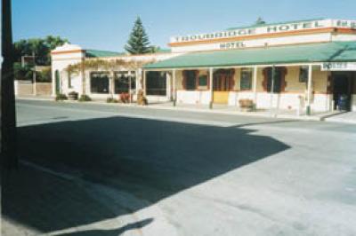 Troubridge Hotel