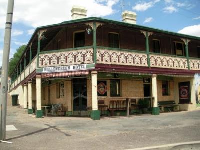 Wallendbeen Hotel