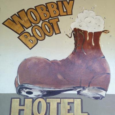 Wobbly Boot Hotel - image 3