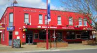 Woolpack Hotel - image 1